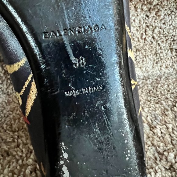 Balenciaga Women's Black Floral Leather Ballet Flats - Picture 11 of 12